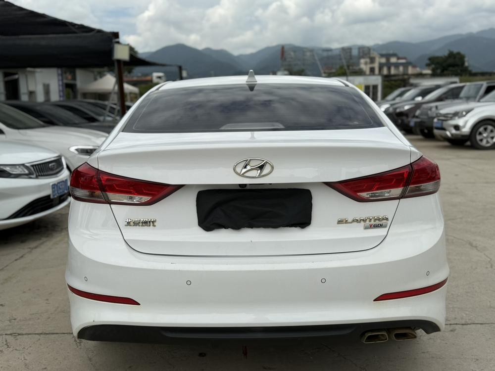 Hyundai Elantra Lingdong