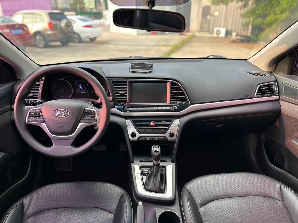 Hyundai Elantra Lingdong