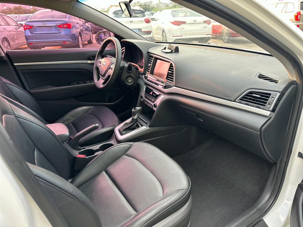 Hyundai Elantra Lingdong