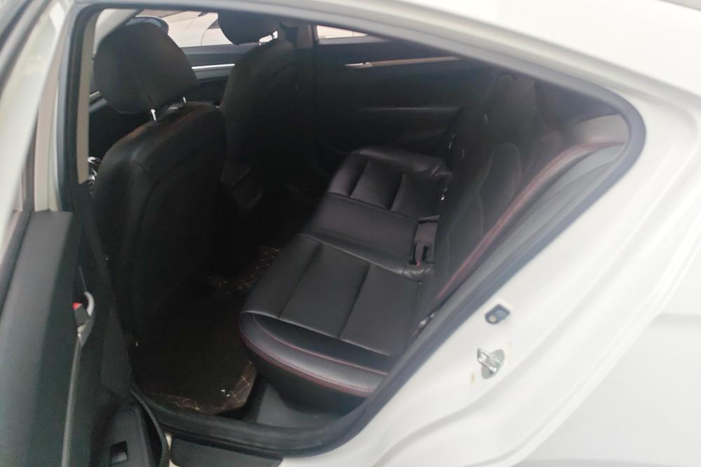 Hyundai Elantra Lingdong