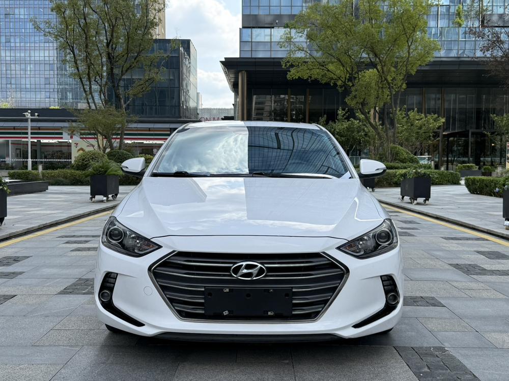 Hyundai Elantra Lingdong