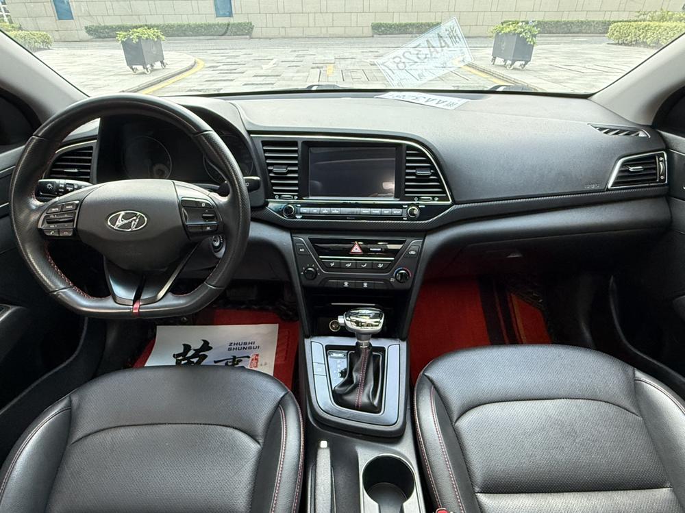Hyundai Elantra Lingdong