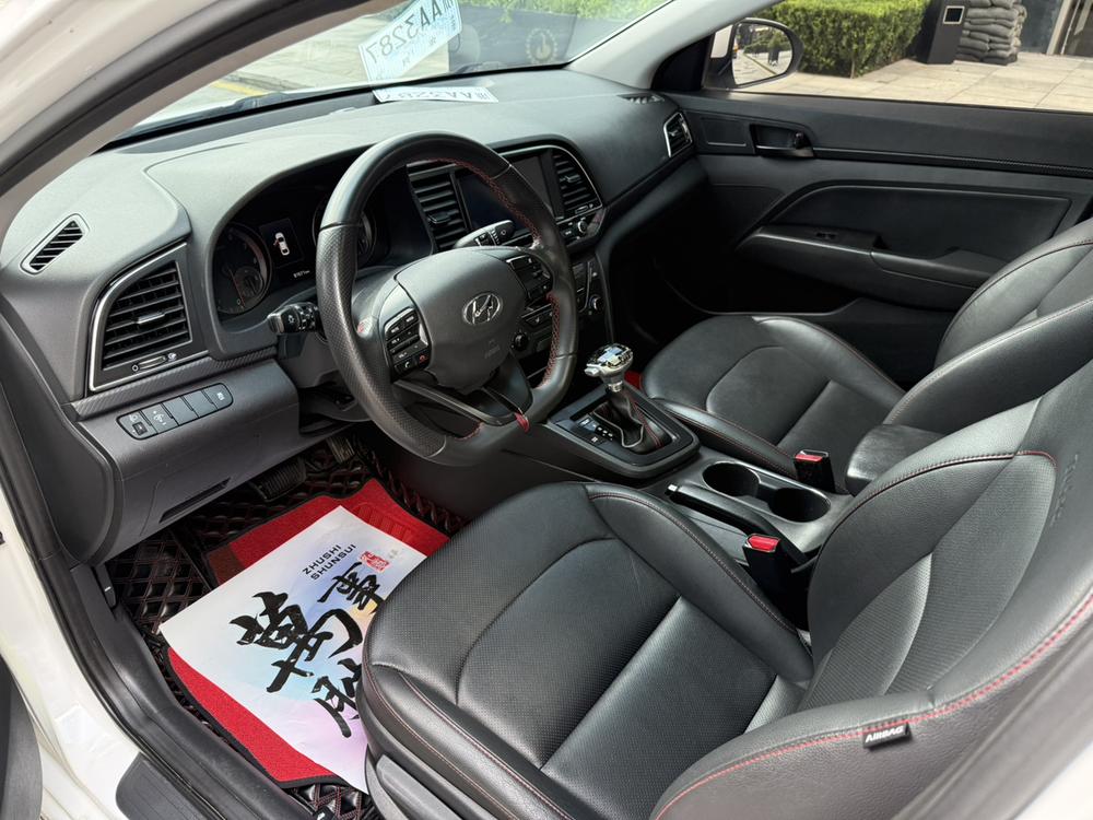 Hyundai Elantra Lingdong