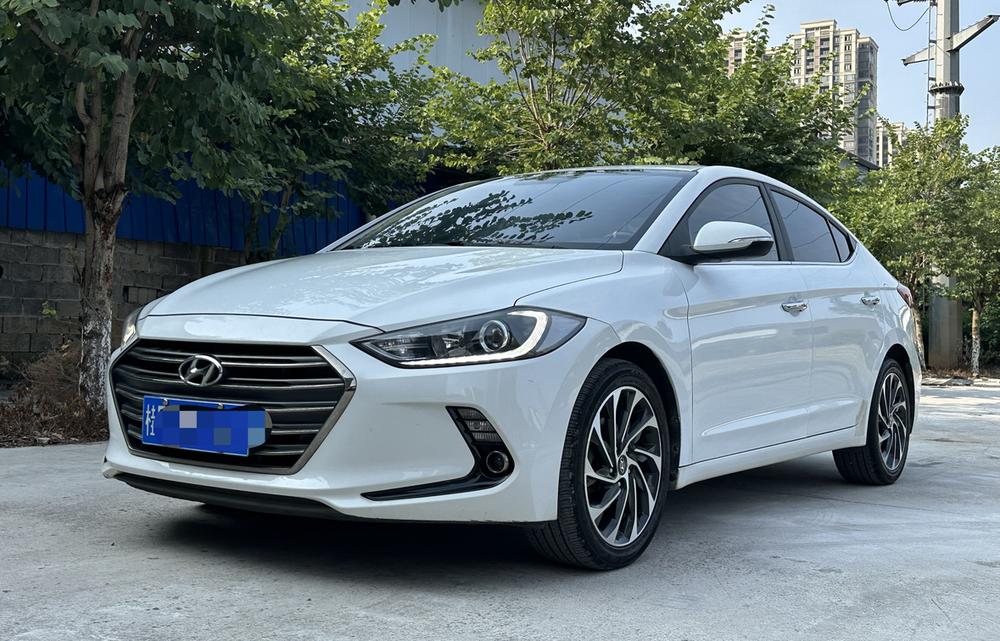 Hyundai Elantra Lingdong