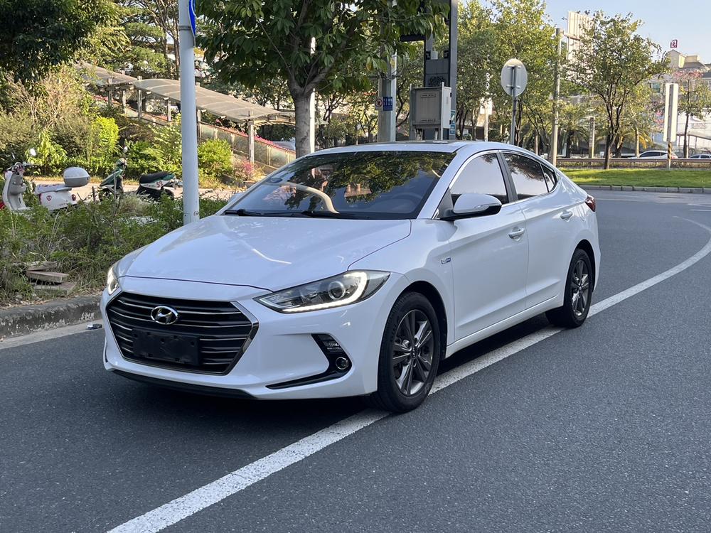 Hyundai Elantra Lingdong