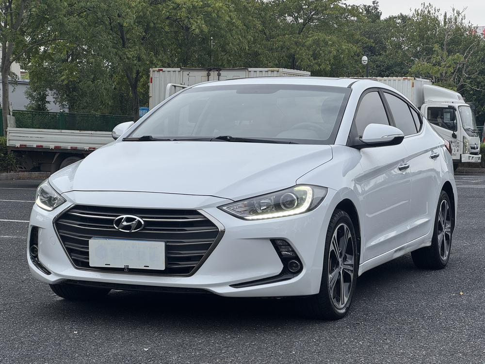 Hyundai Elantra Lingdong