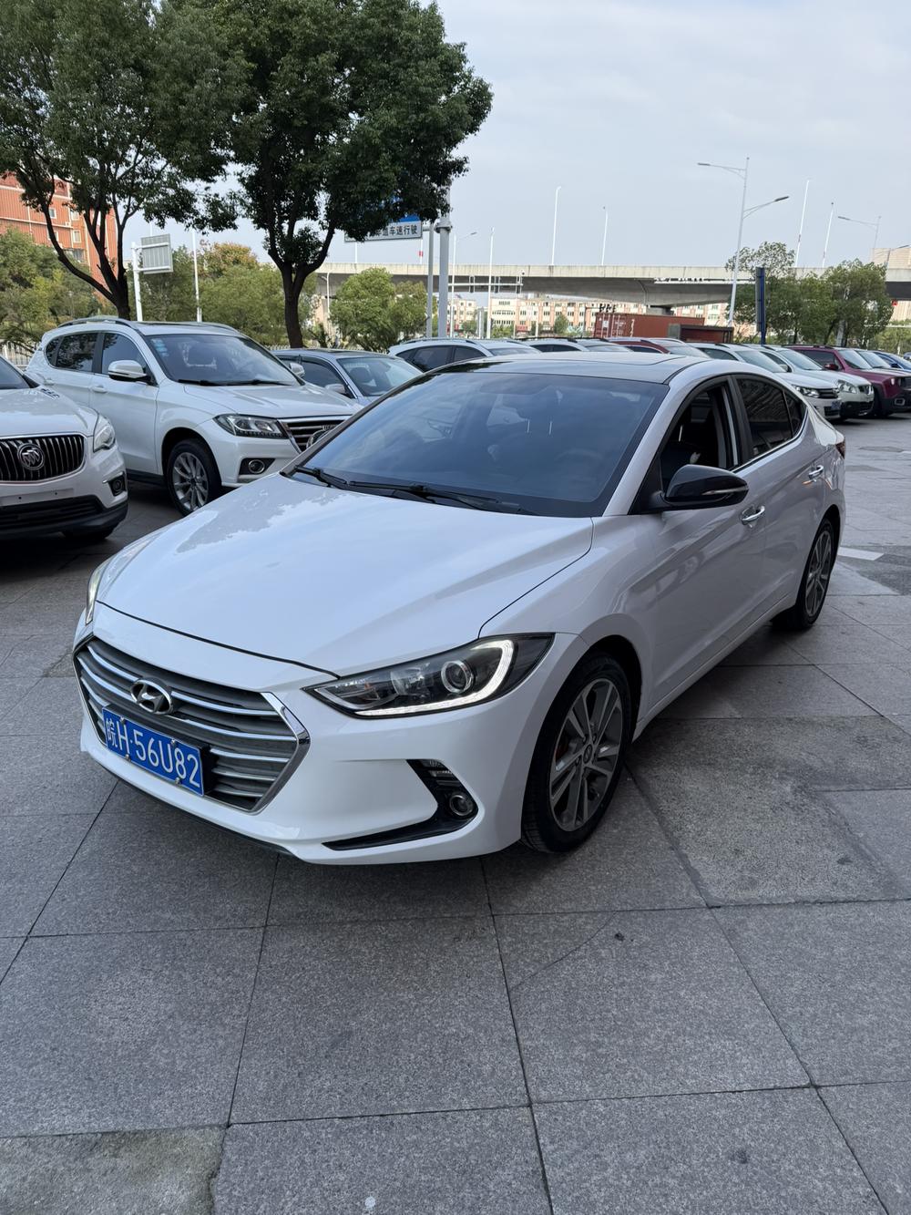 Hyundai Elantra Lingdong