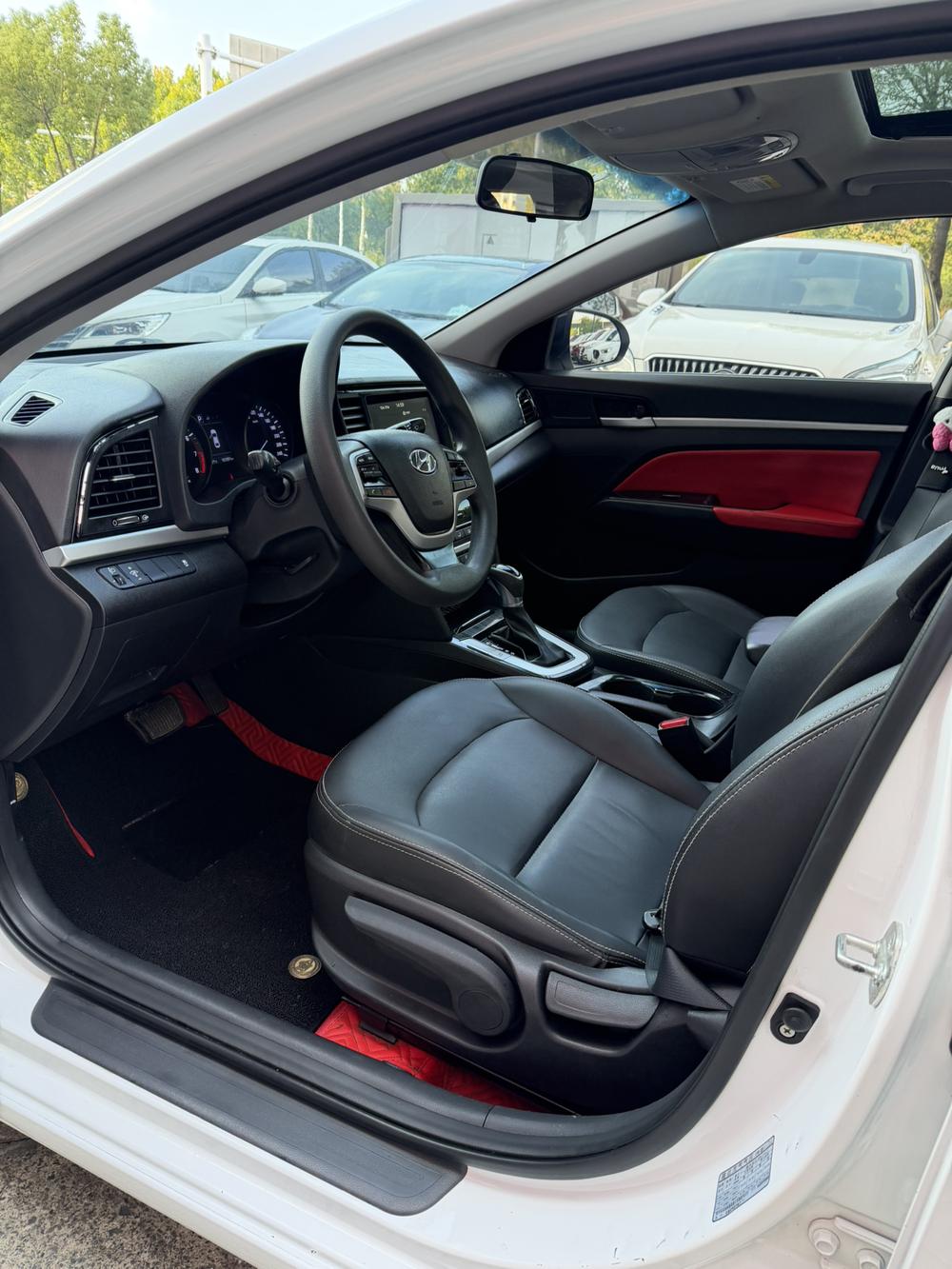 Hyundai Elantra Lingdong