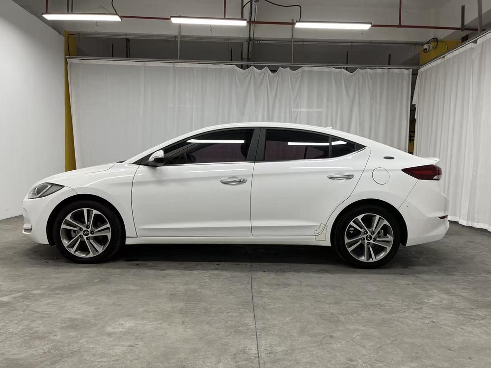 Hyundai Elantra Lingdong