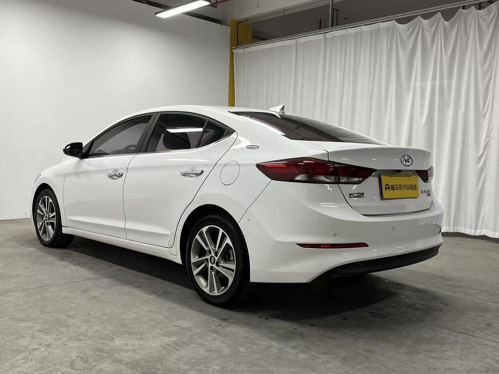 Hyundai Elantra Lingdong