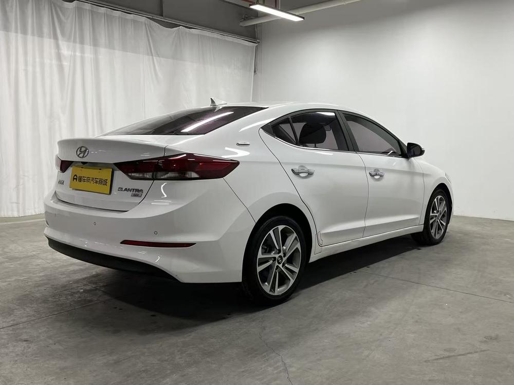 Hyundai Elantra Lingdong