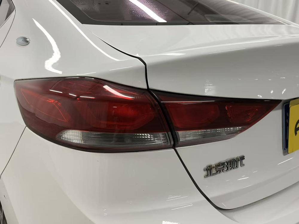 Hyundai Elantra Lingdong