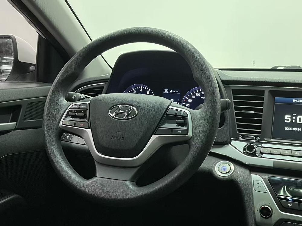 Hyundai Elantra Lingdong