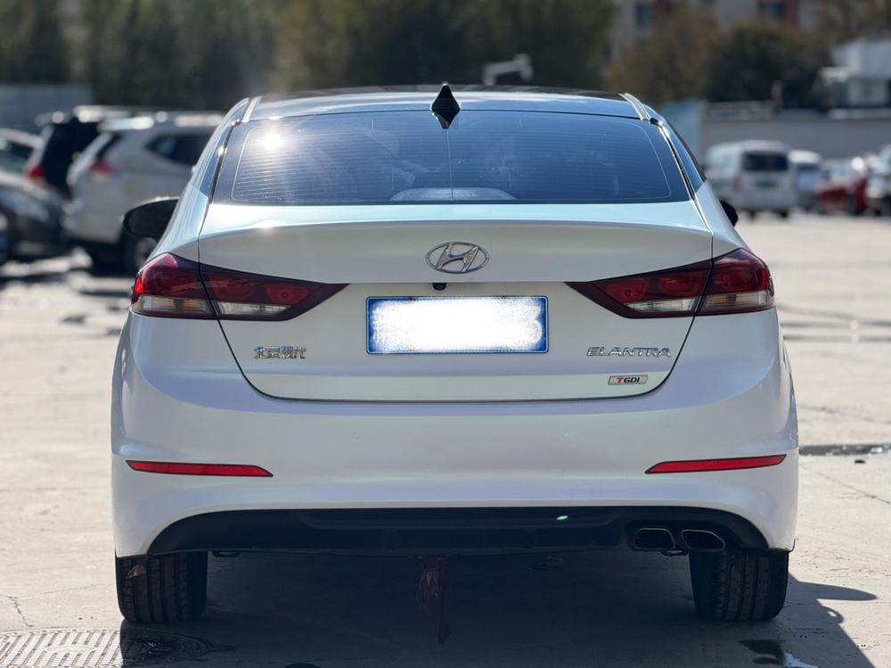 Hyundai Elantra Lingdong