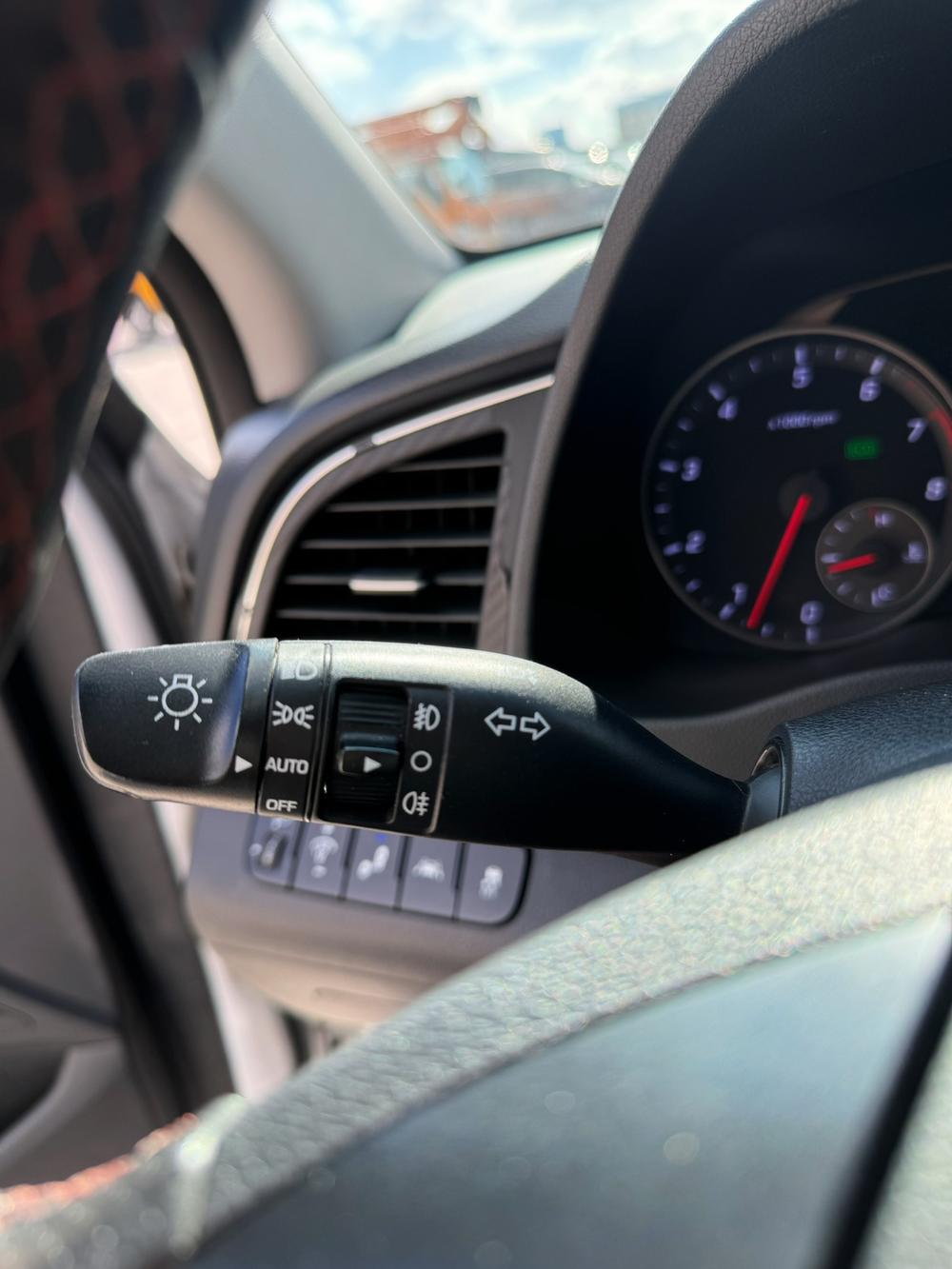 Hyundai Elantra Lingdong
