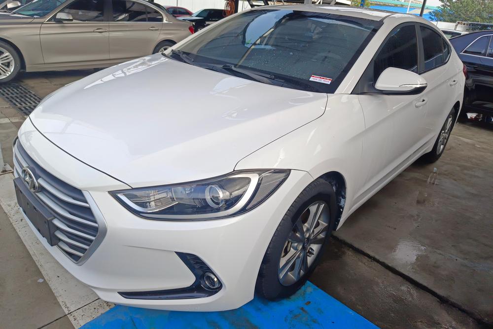 Hyundai Elantra Lingdong