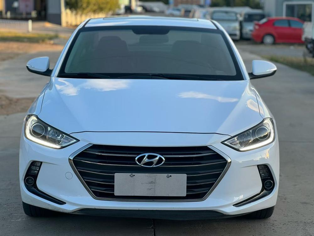 Hyundai Elantra Lingdong