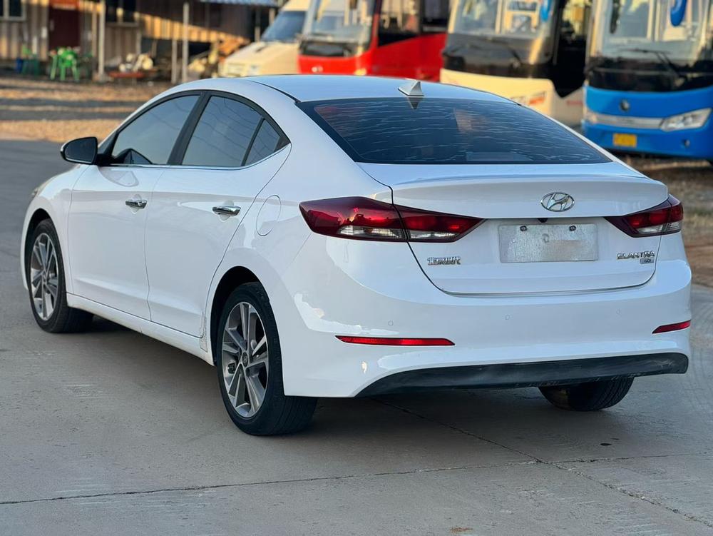 Hyundai Elantra Lingdong