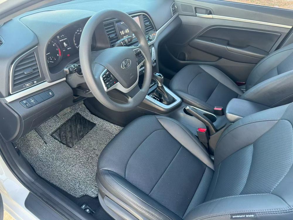 Hyundai Elantra Lingdong