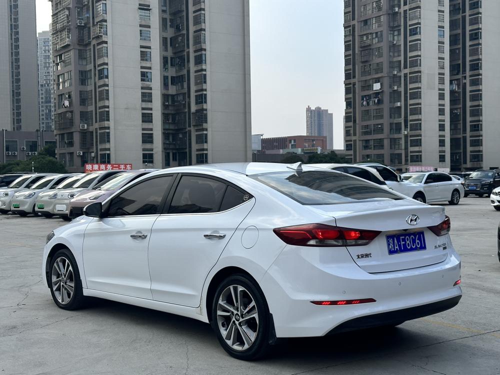 Hyundai Elantra Lingdong
