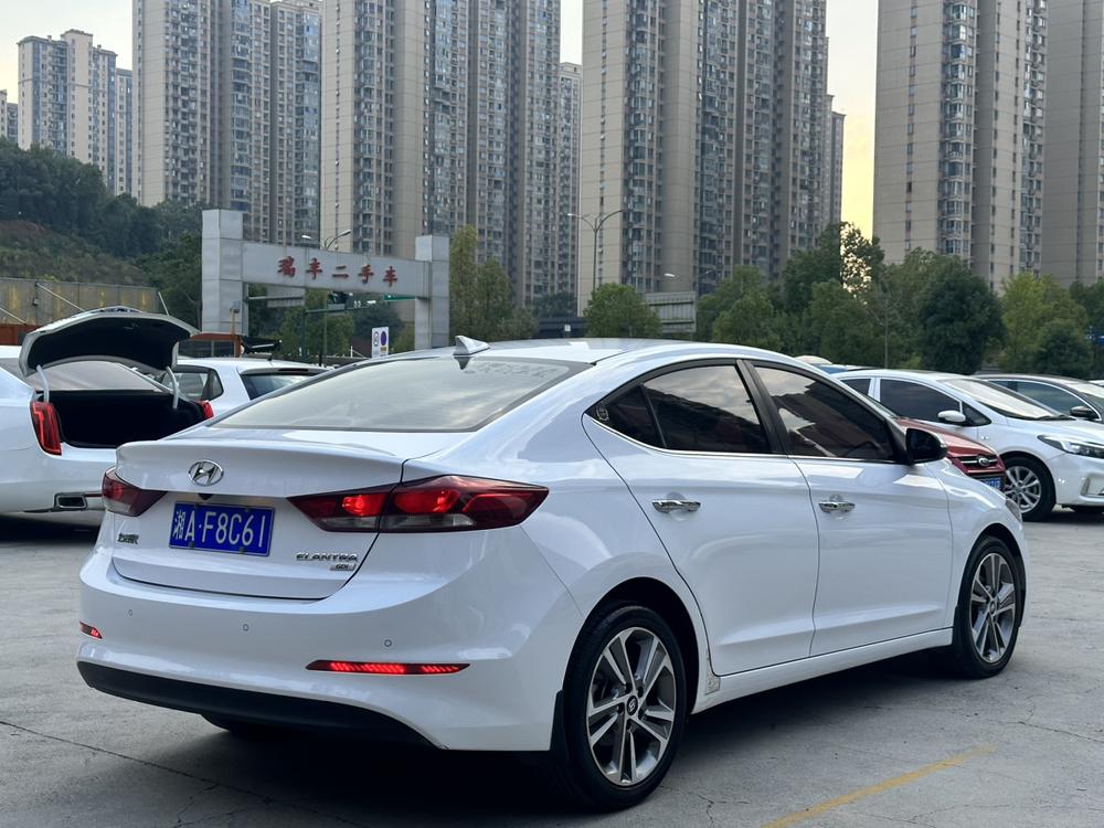 Hyundai Elantra Lingdong
