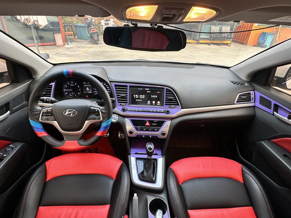 Hyundai Elantra Lingdong