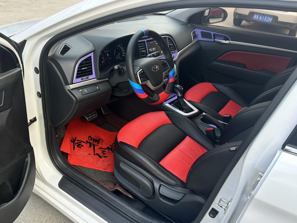 Hyundai Elantra Lingdong