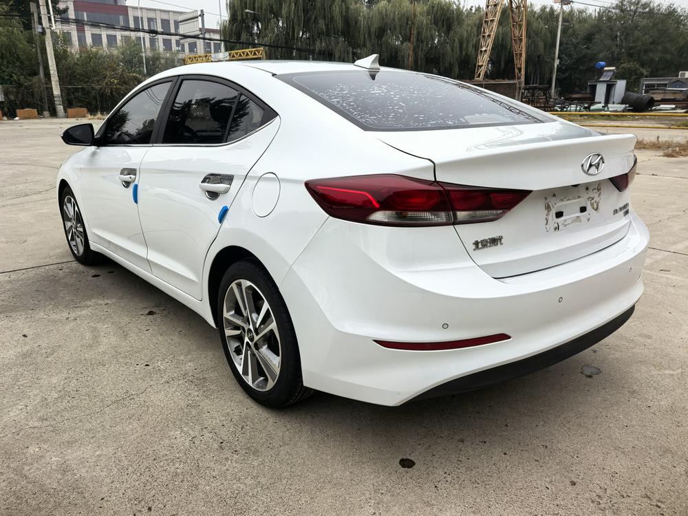 Hyundai Elantra Lingdong