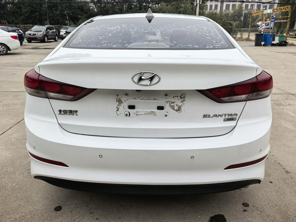 Hyundai Elantra Lingdong