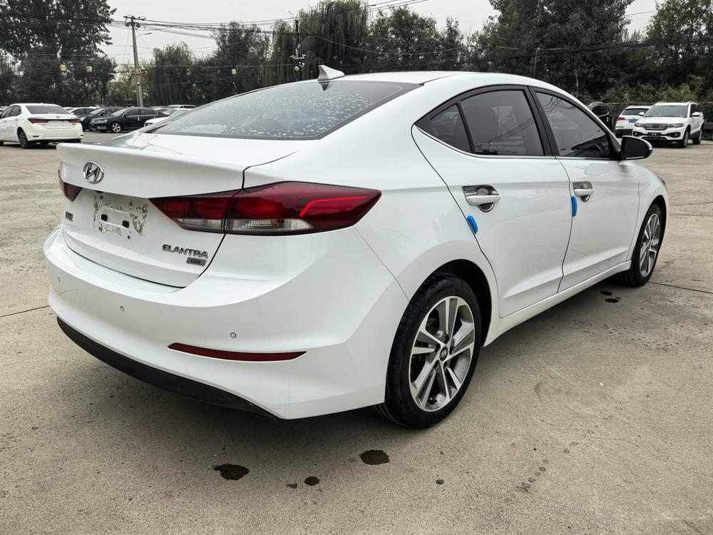 Hyundai Elantra Lingdong