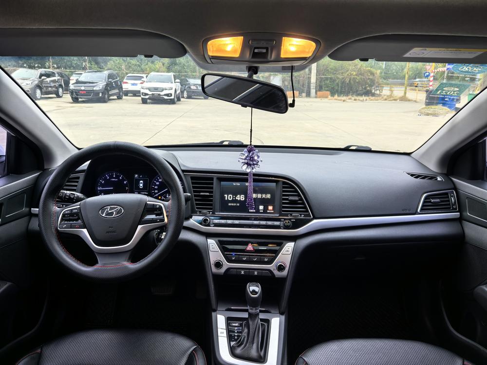 Hyundai Elantra Lingdong