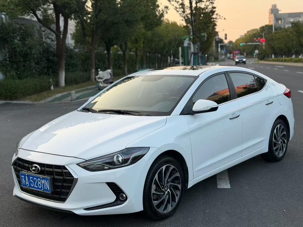 Hyundai Elantra Lingdong