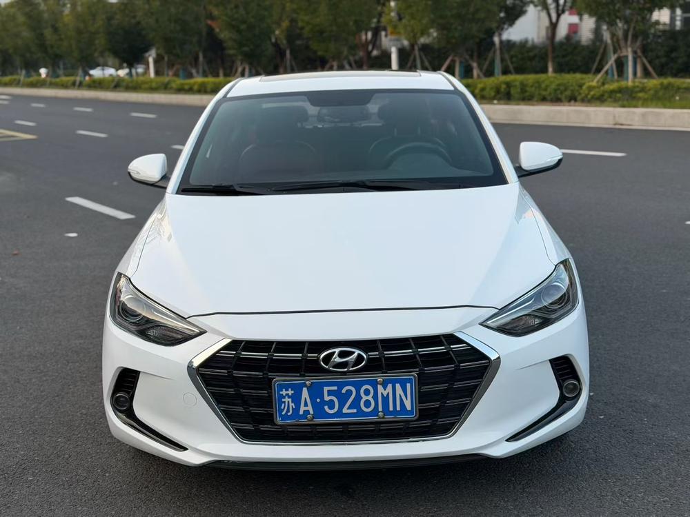 Hyundai Elantra Lingdong