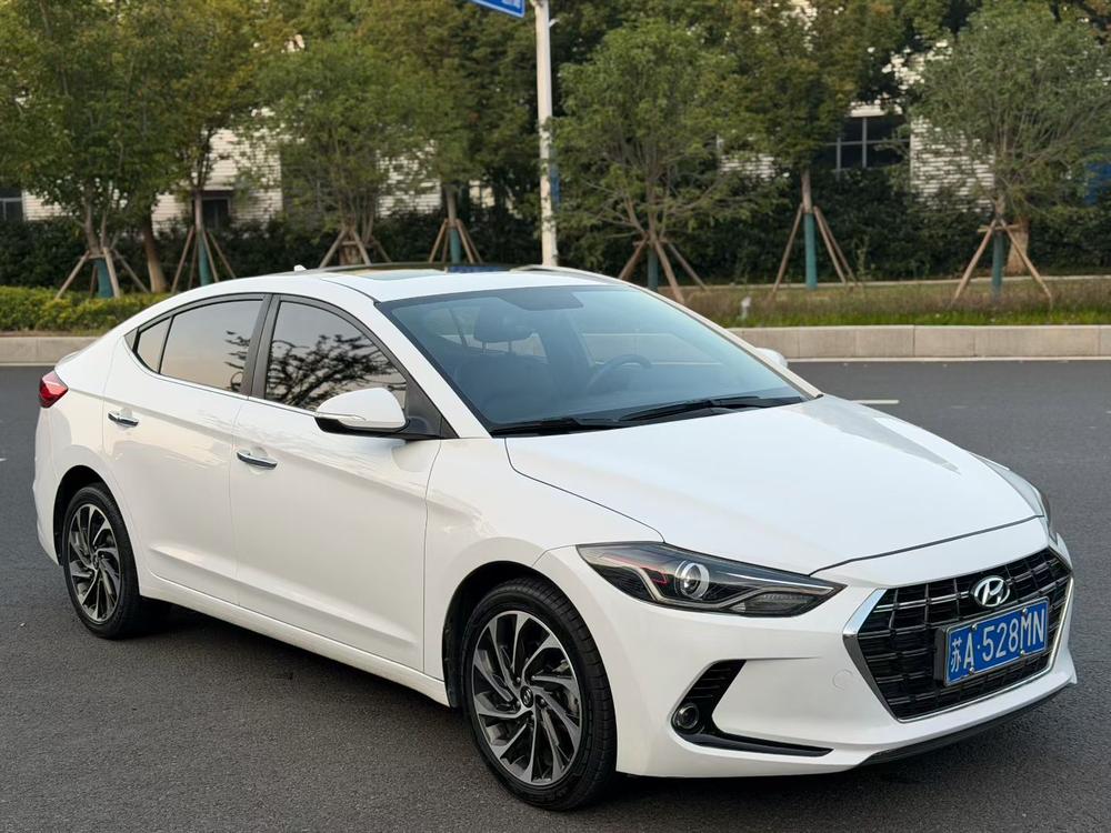 Hyundai Elantra Lingdong