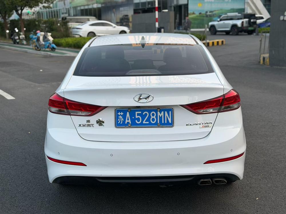 Hyundai Elantra Lingdong
