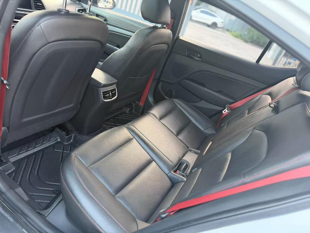 Hyundai Elantra Lingdong
