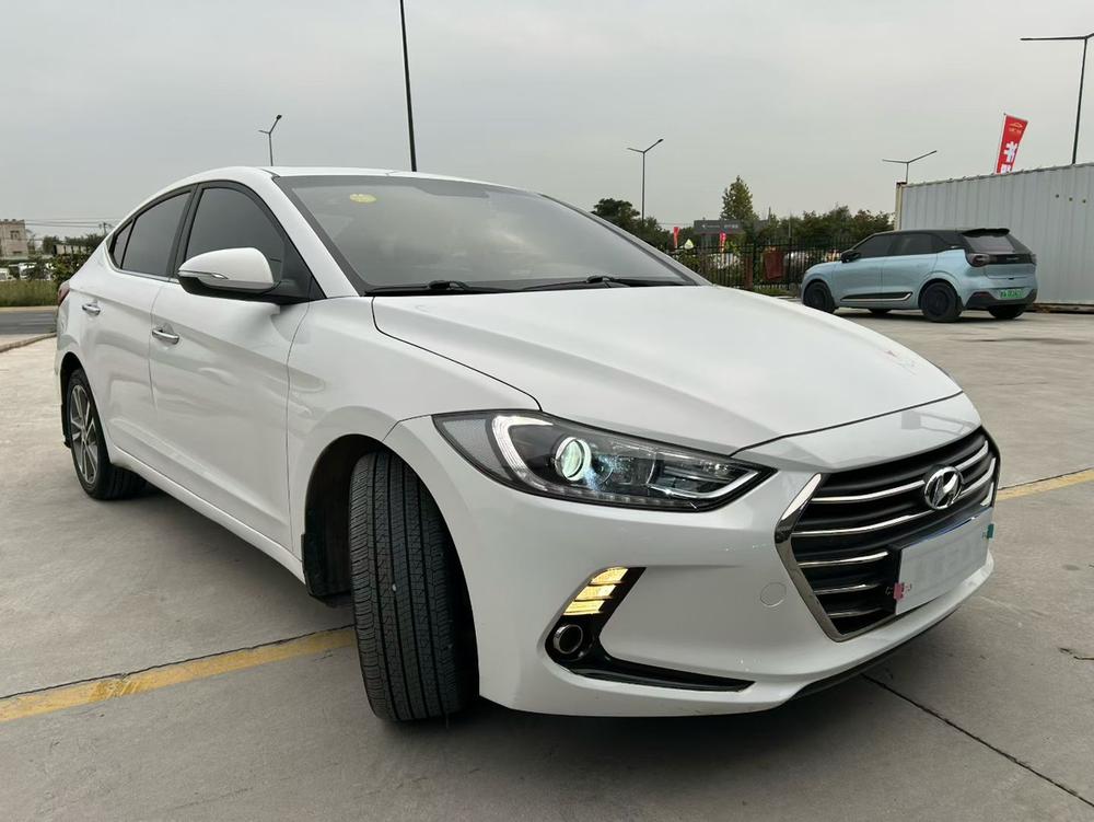 Hyundai Elantra Lingdong