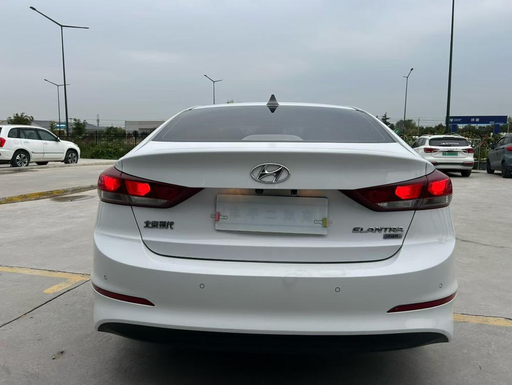 Hyundai Elantra Lingdong