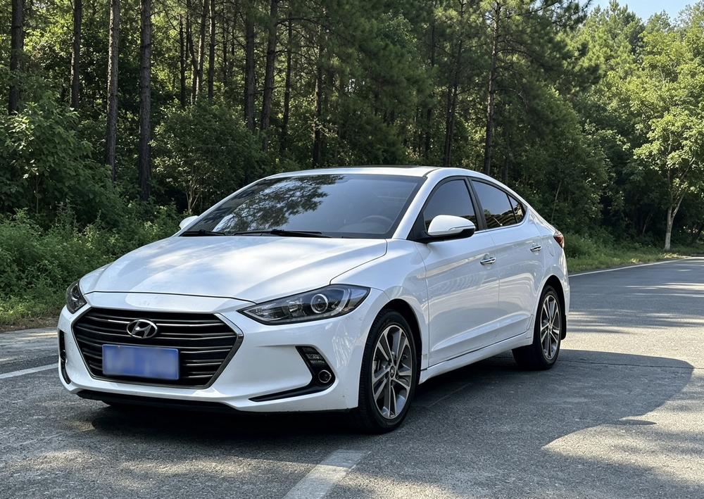 Hyundai Elantra Lingdong