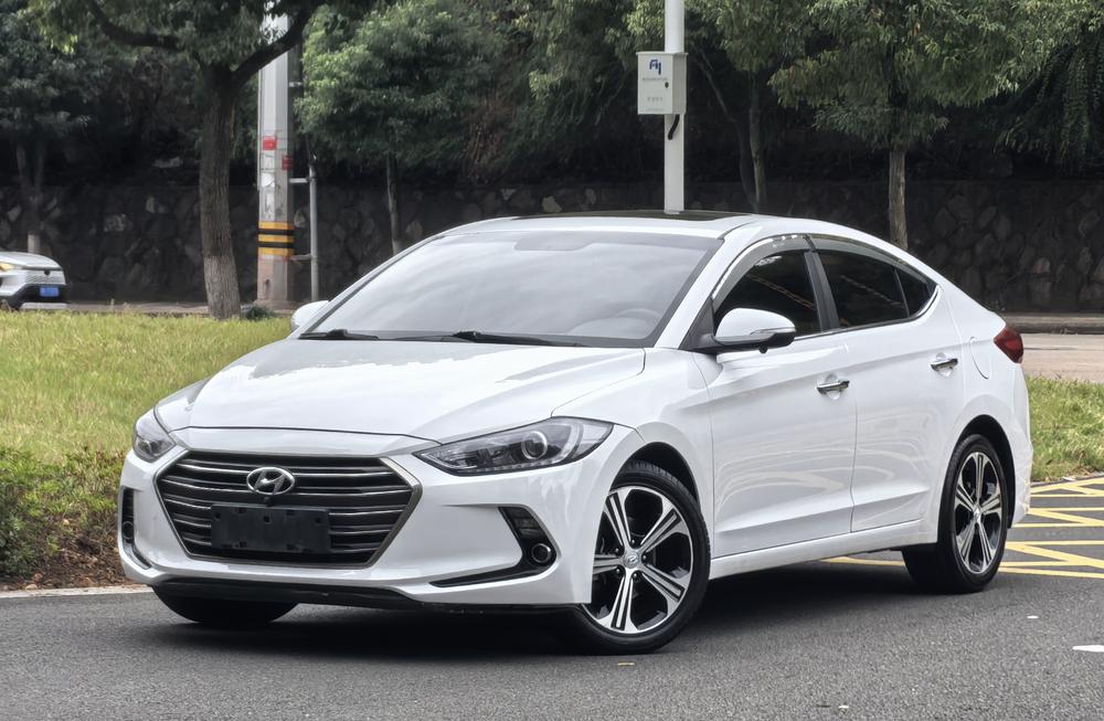Hyundai Elantra Lingdong