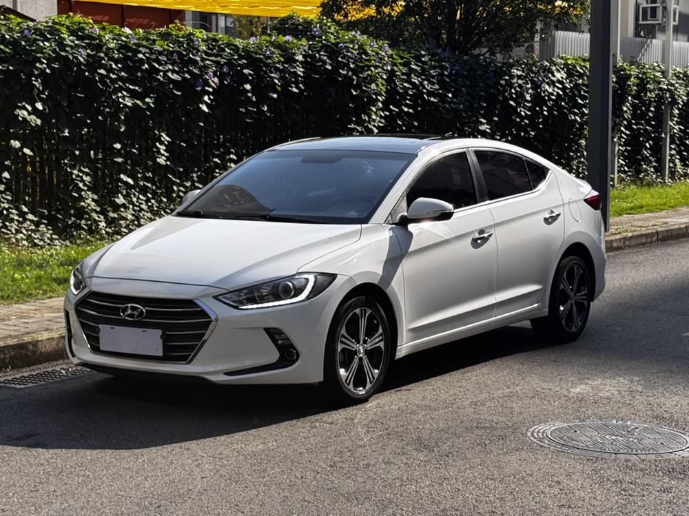 Hyundai Elantra Lingdong