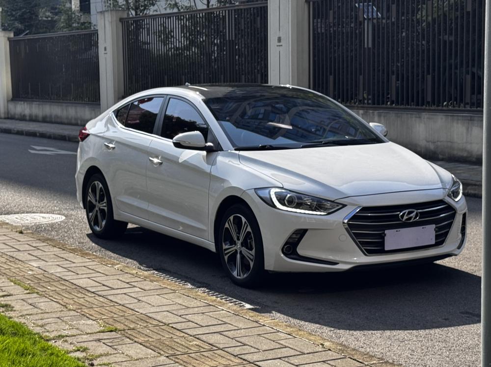 Hyundai Elantra Lingdong