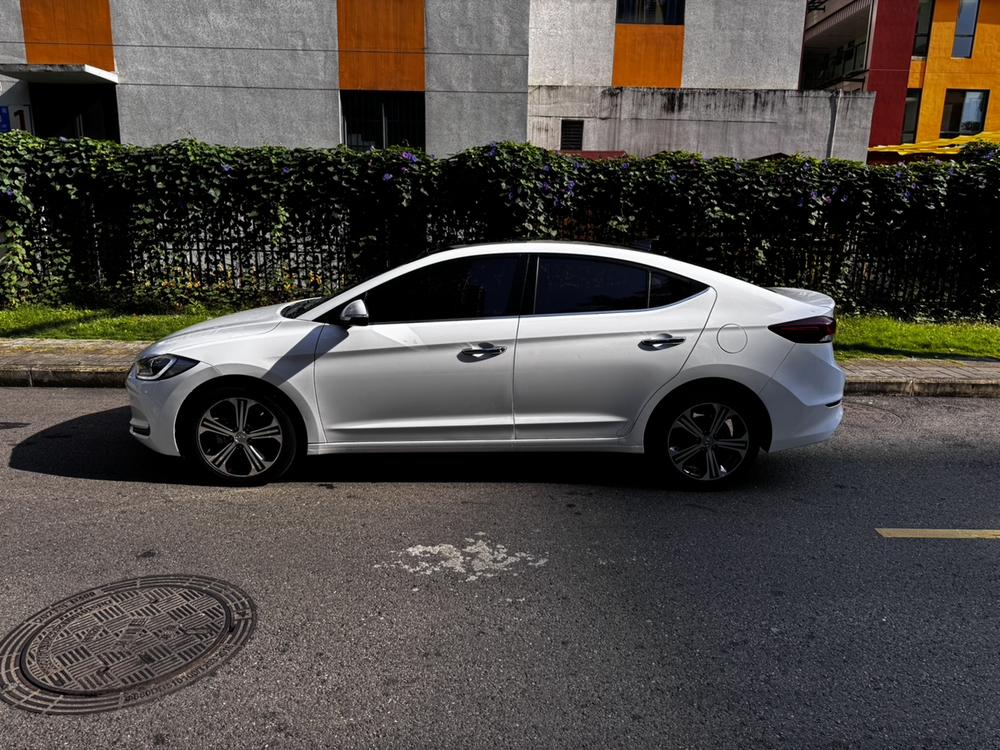 Hyundai Elantra Lingdong