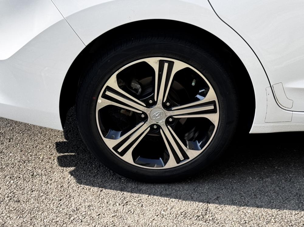 Hyundai Elantra Lingdong