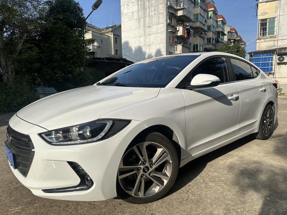 Hyundai Elantra Lingdong