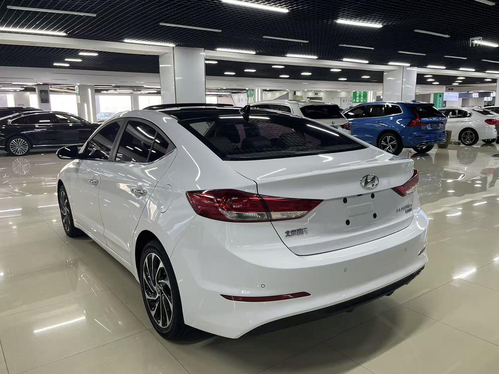 Hyundai Elantra Lingdong