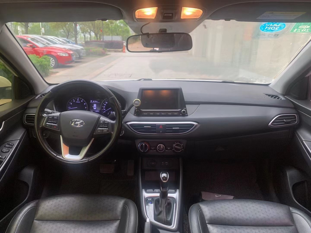 Hyundai Elantra Yuedong