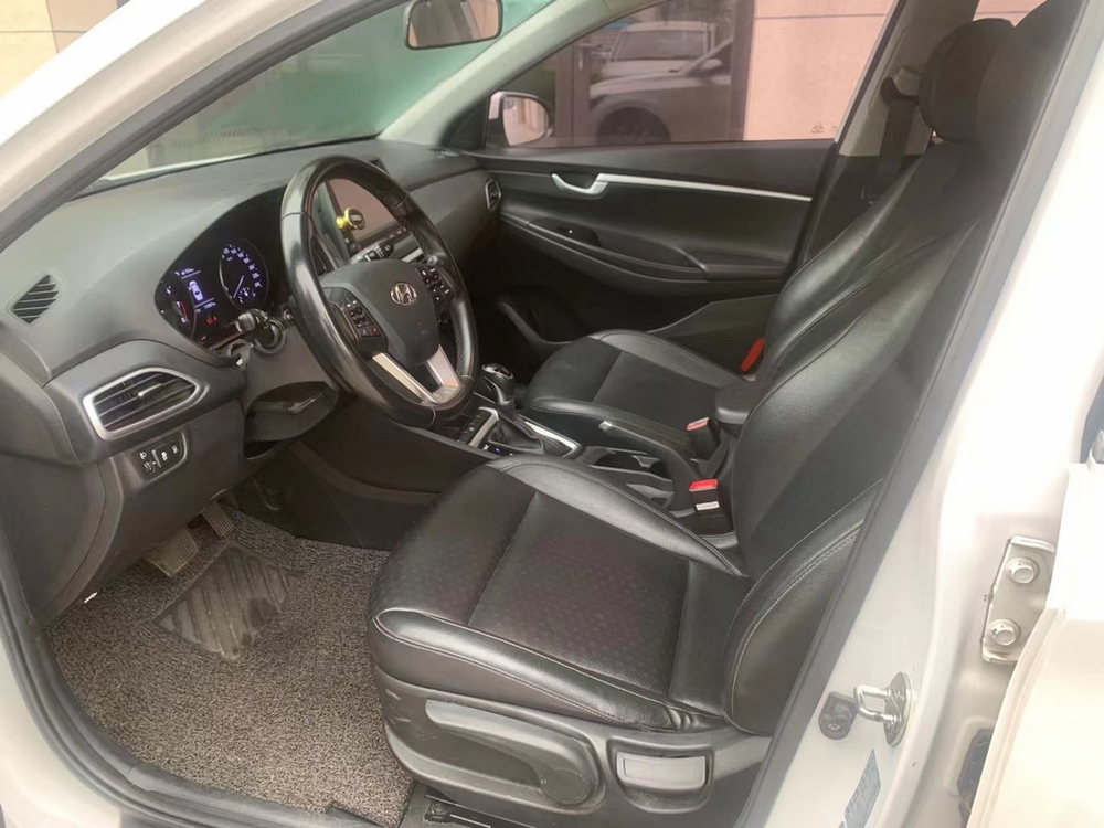Hyundai Elantra Yuedong