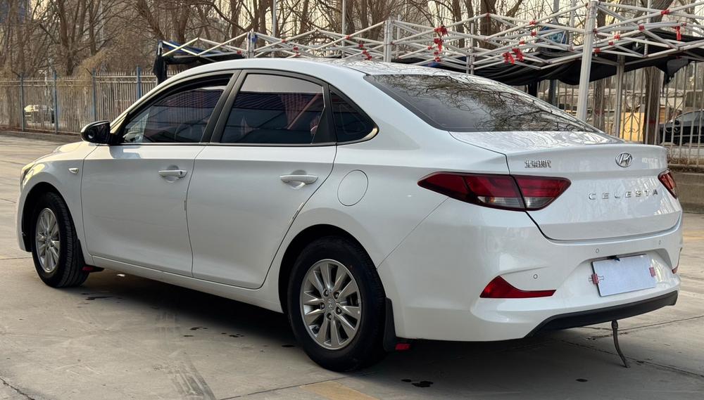 Hyundai Elantra Yuedong