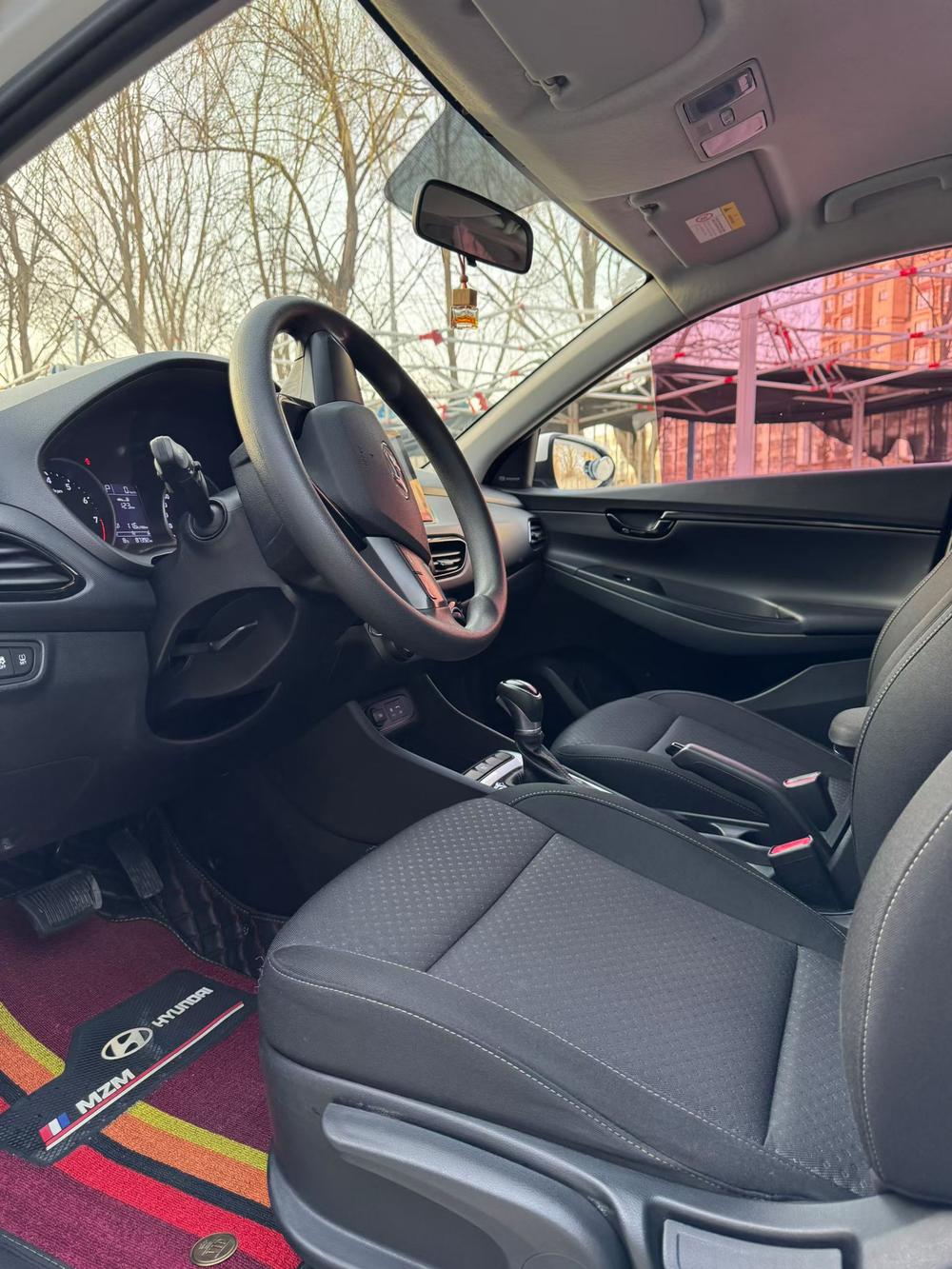 Hyundai Elantra Yuedong